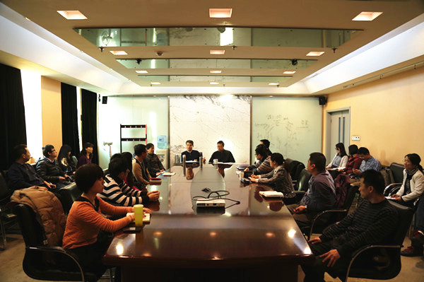 高能所召开青年骨干和入党积极分子座谈会