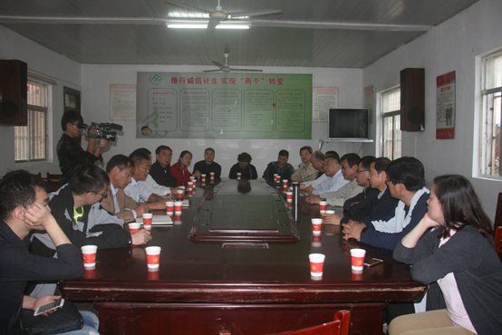 南京分院组织党员赴涟水开展帮扶活动