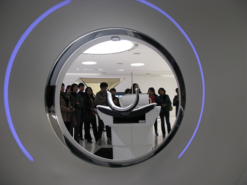 上海药物所组织看创新·巾帼创新产业行活动