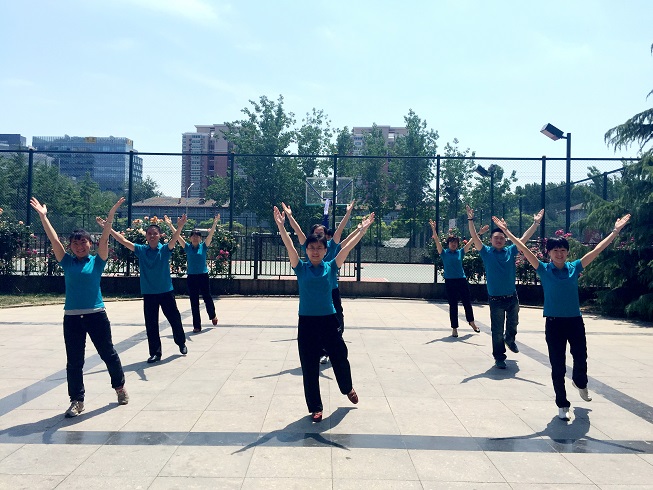 院人才中心举办员工广播体操比赛