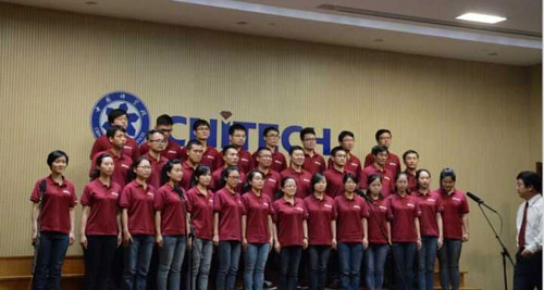 中国科学院大学博士合唱团访问宁波材料所