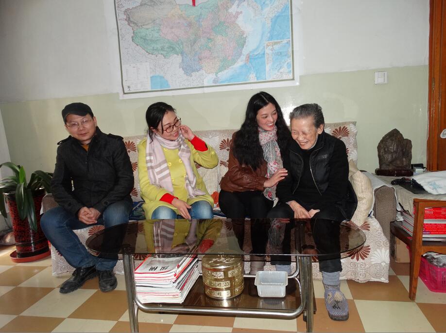 新疆分院组织青年志愿者开展学雷锋志愿服务活动