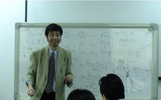 中科院武汉物数所杨小舟研究员赴先进院进行学