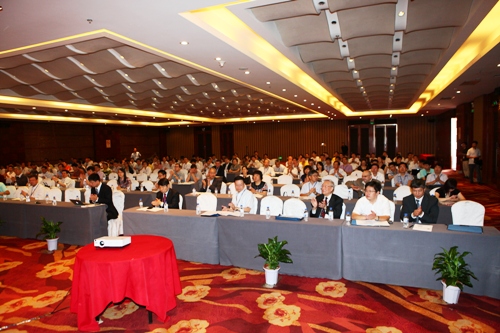 首届国际生态环境高分子材料大会在长春举行
