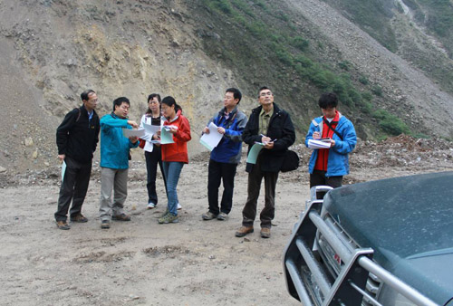 地震扰动区重大滑坡泥石流等地质灾害防范与