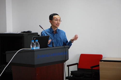 香港科技大学杨世和教授访问苏州纳米所并进行