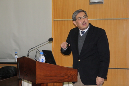 德国亚琛工业大学Jun Okuda教授做客长春应化