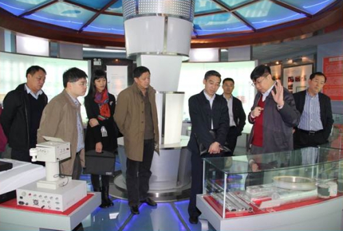 吉林省财政厅调研长春应化所