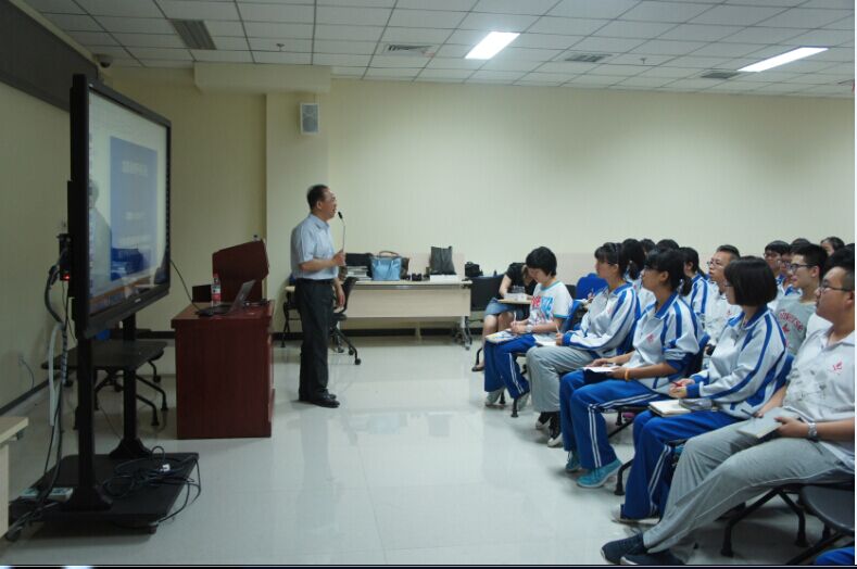 遥感地球所3S遥感地球主题系列课程走进牛栏山一中