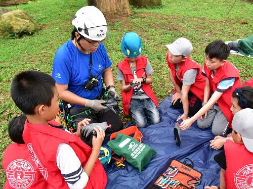华南植物园开展青少年自然体验课程