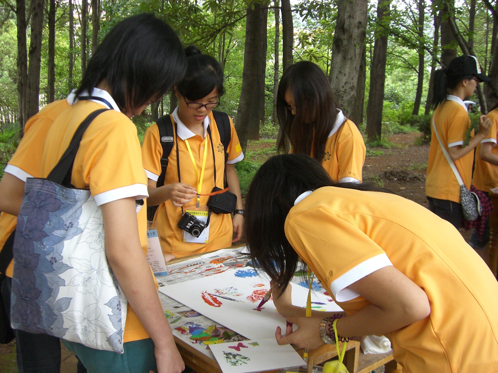 澳门学生夏令营在昆明植物所开展科普活动