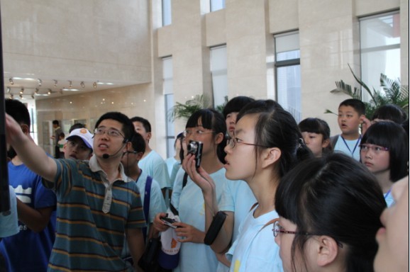 都江堰市中学生代表团暑期社会实践活动在对地