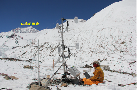 珠峰地区自动气象观测站梯度观测系统建成