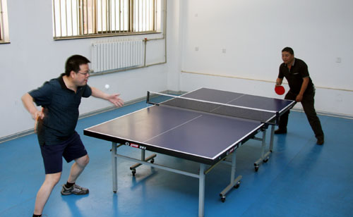 州分院机关工会举行2013年职工乒乓球比赛活