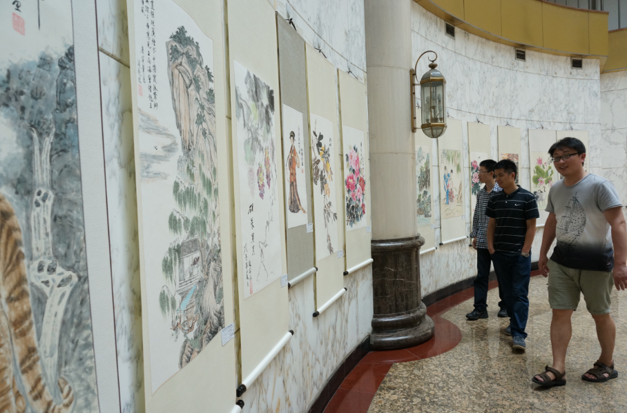 沈阳自动化所举办纪念建国65周年书画摄影作