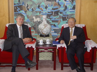 路甬祥会见德国亚琛工业大学新任校长