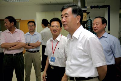 汪洋视察广州分院