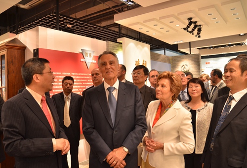 葡萄牙共和国总统访问中科院上海药物所