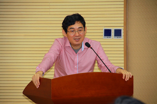 澳大利亚昆士兰大学教授赵建新访问地化所