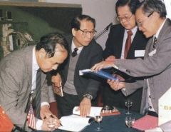 北京正负电子对撞机建设期间同李政道、周光召