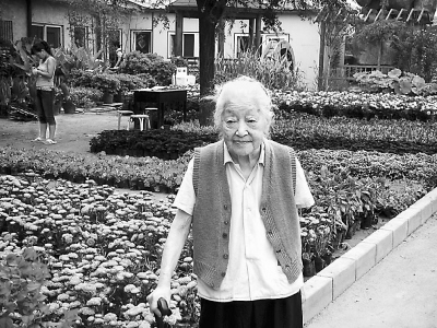 【人民日报海外版】访何泽慧:居陋室 心淡泊--