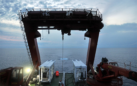 “探索一号”海试 “备战”远洋科考