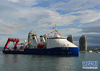 “探索一号”科考船