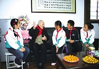 程开甲院士与吴江学生交流