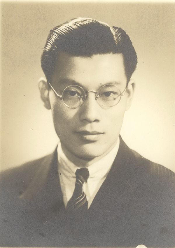 首页 严东生 图片  1941年,严东生在燕京大学 发布时间:2016-09-19