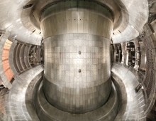 EAST全超导托卡马克装置真空室